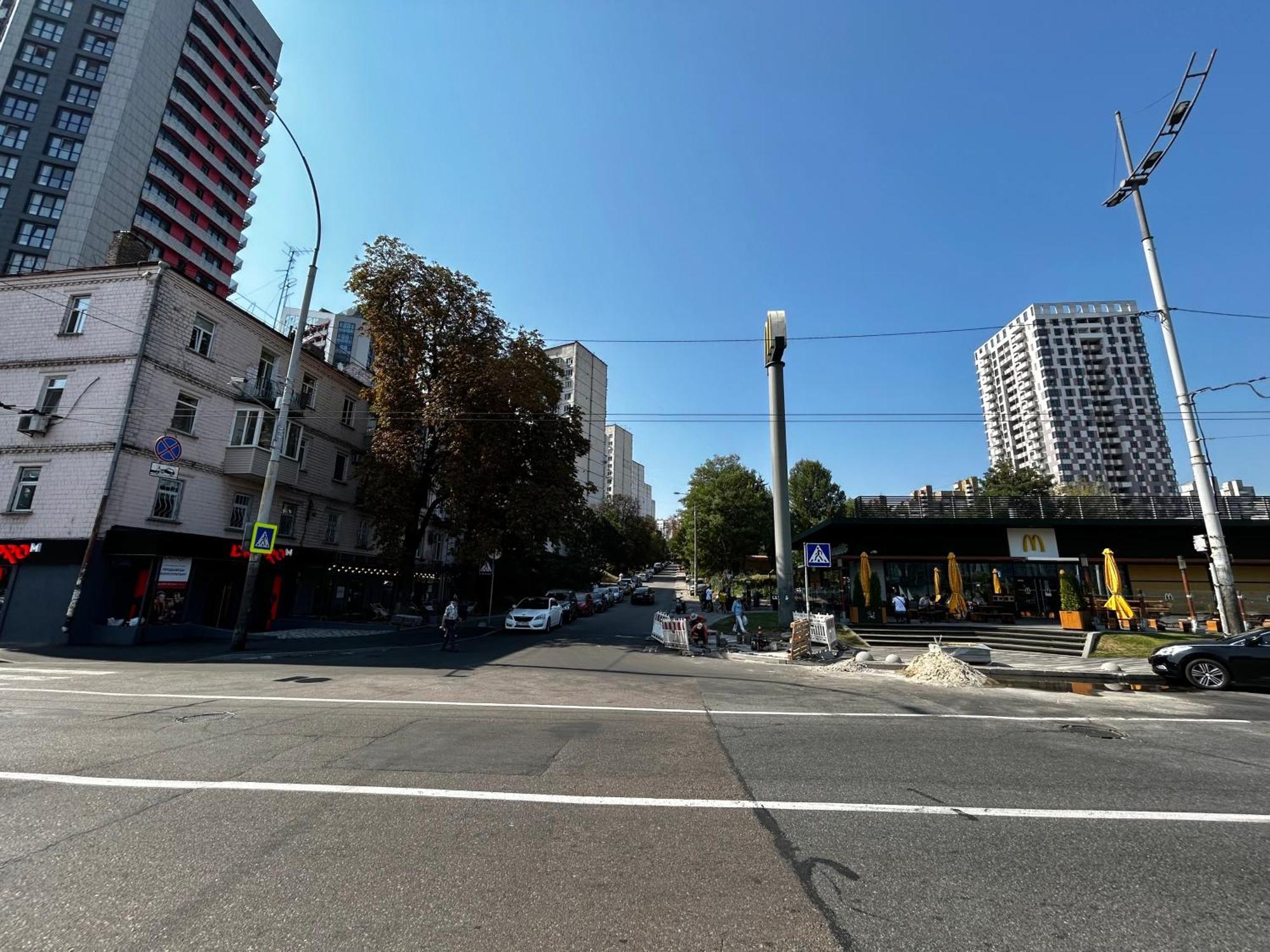 Apartment Near Train Station And Close To City Center Kiew Exterior foto